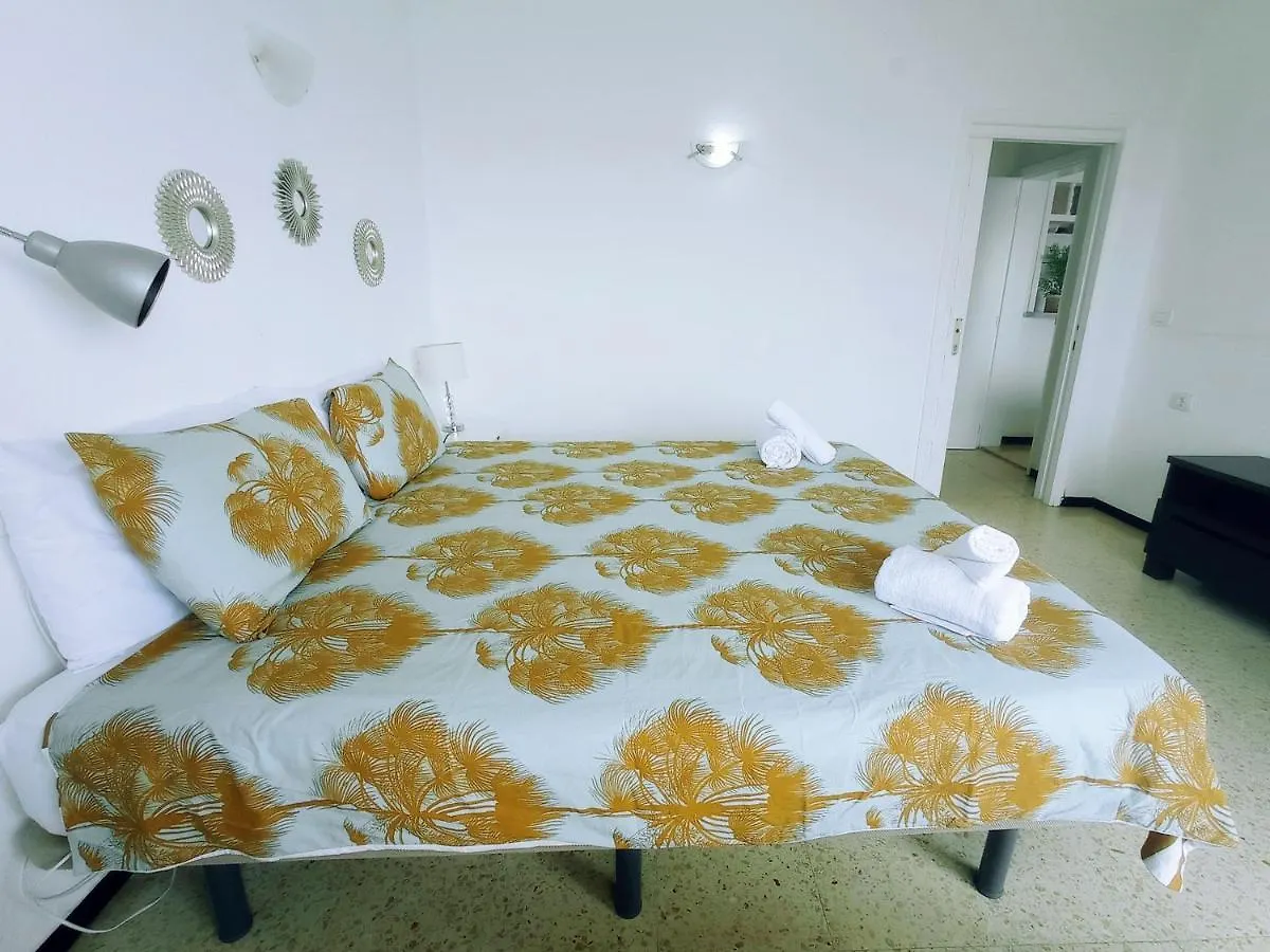 Live San Marcos Callao Con Balcon Y Vista Al Mar إيكود ذي لوس فينوس 0*,  إسبانيا